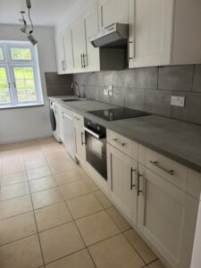 Trinity Spacious Two Bedroom Cottage Patio Parking