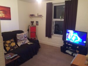St Helier One Bed Unfurnished Sunny Flat